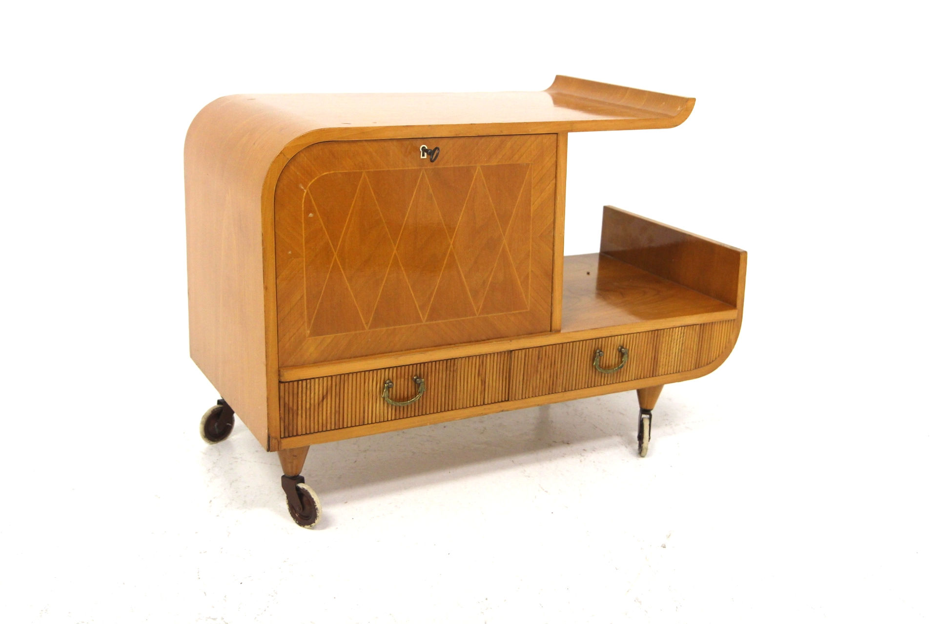 Commode scandinave en orme, Swedish modern, Suède, 1940