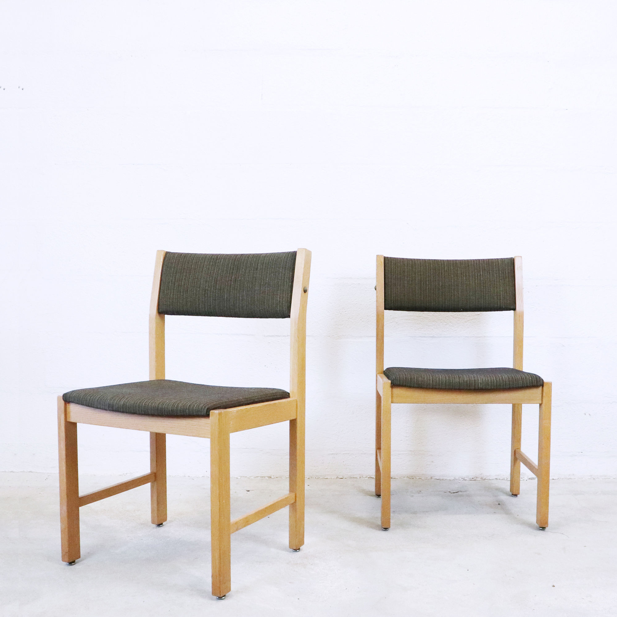 Jeu de 2 chaises scandinave, Suède, 1960