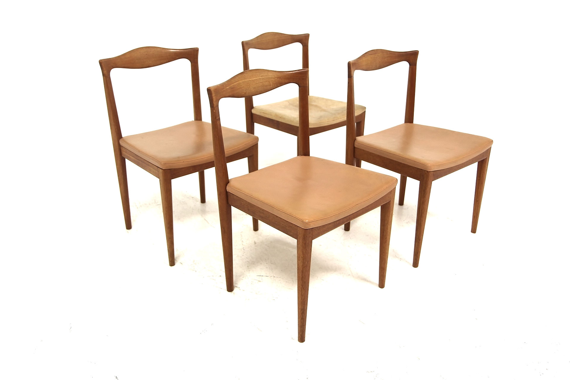 Set de 4 chaises scandinave en teck, Karl Erik Ekselius, JOC, Suède, 1960