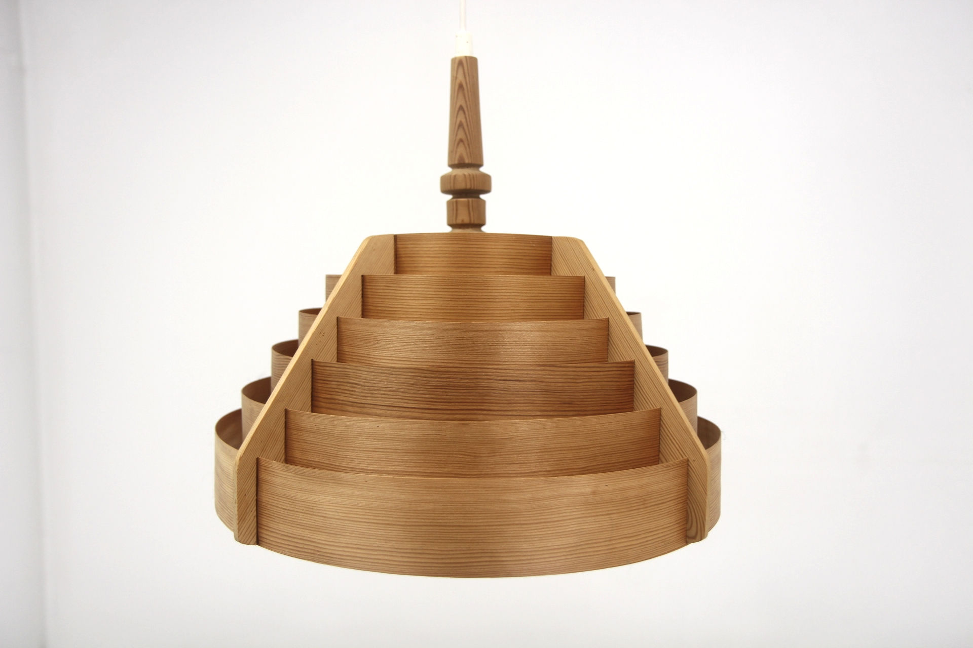 Suspension en pin, Hans-Agne Jakobsson, Suède, 1960
