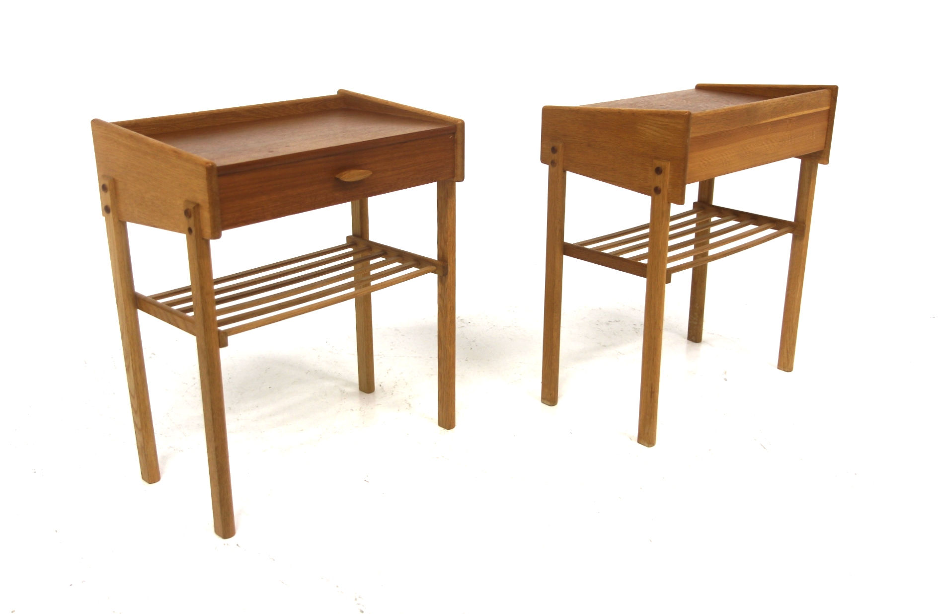 Set de 2 tables de chevets scandinave en teck, Suède, 1960