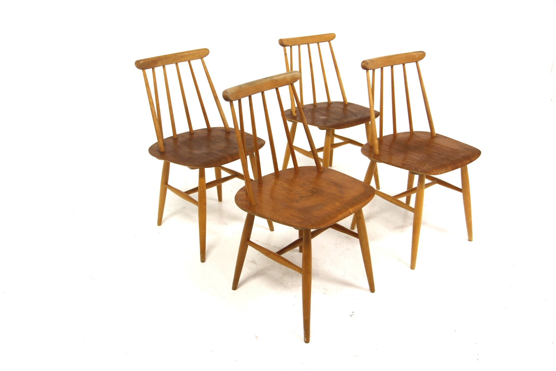 Set de 4 chaises "Fanett" en teck par Ilmari Tapiovaara, Suède, 1960