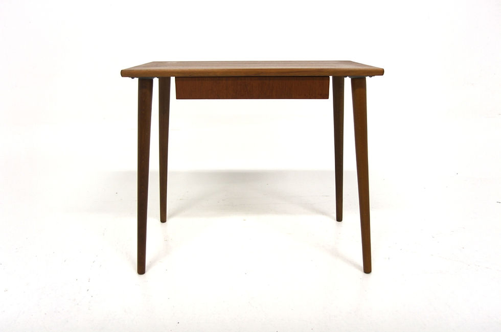 Miniature : Table de chevet scandinave en teck, Suède, 1950