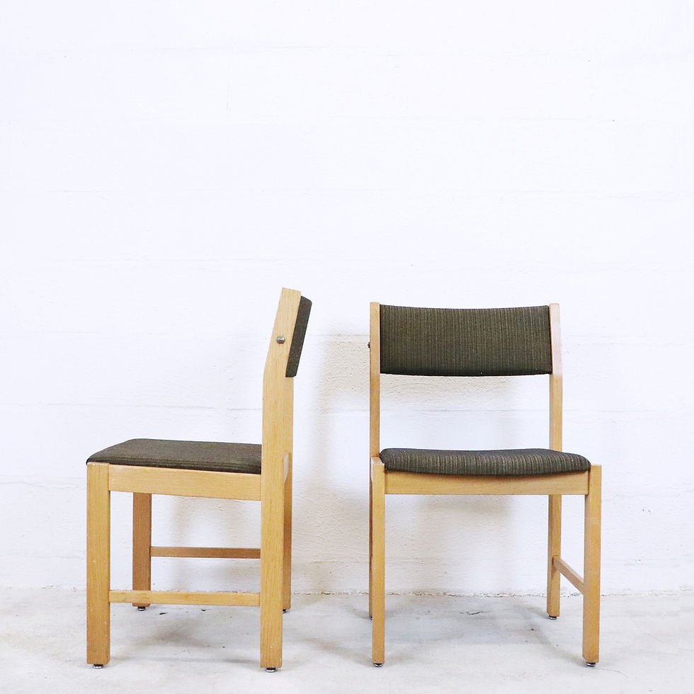 Miniature : Jeu de 2 chaises scandinave, Suède, 1960