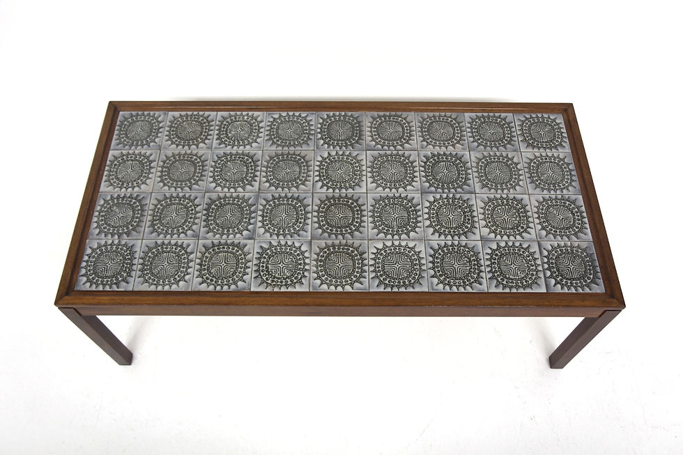 Miniature : Table basse en acajou et en céramique, Suède, 1970