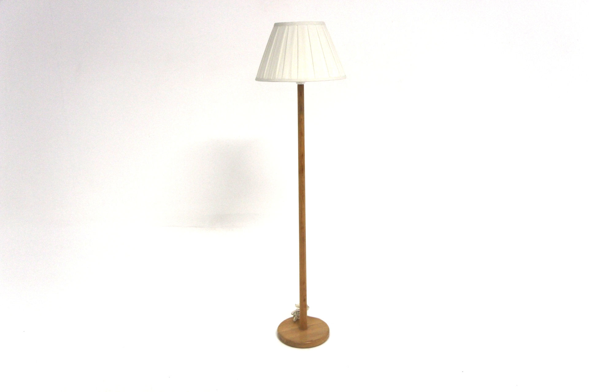 Lampadaire scandinave en pin,GB Solbackens Svarveri, Suède, 197