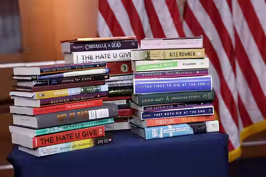 A display of banned books at a press conference in Washington, D.C. March 24, 2023. Photographed by Kevin Dietsch/Getty Images