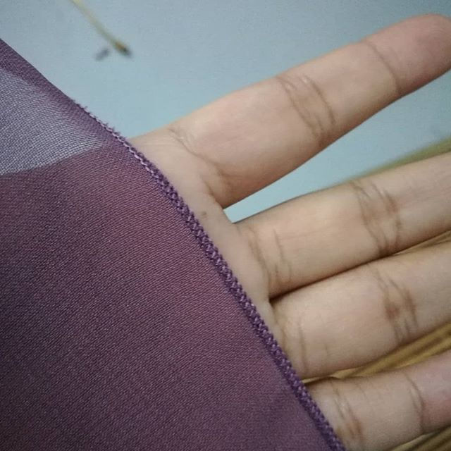 Ini adalah Jahitan tepi halus khas untuk