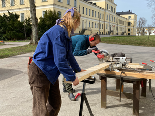 Trädgården börjar ta form och deltagarverksamheten är i full gång.