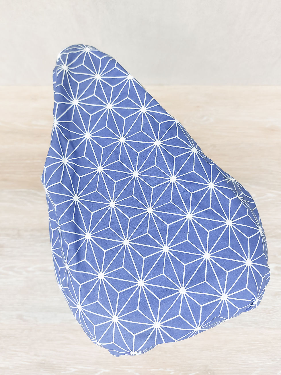 Miniature : Belle couleur bleue à motif géométrique pour ce couvre-selle de vélo