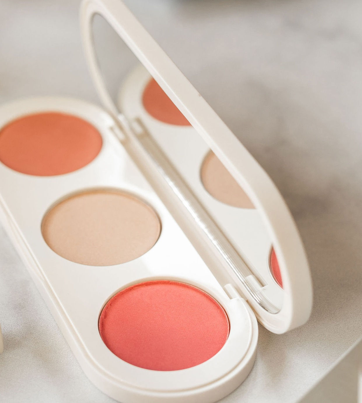 PALETA FACIAL FARMASI 3 en 1