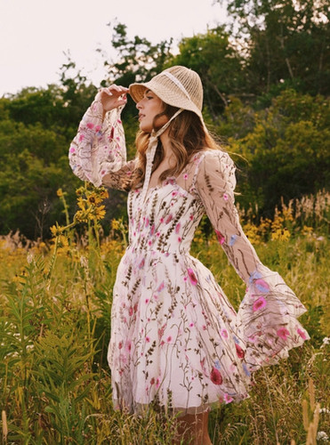 Rue | Flora & Lane