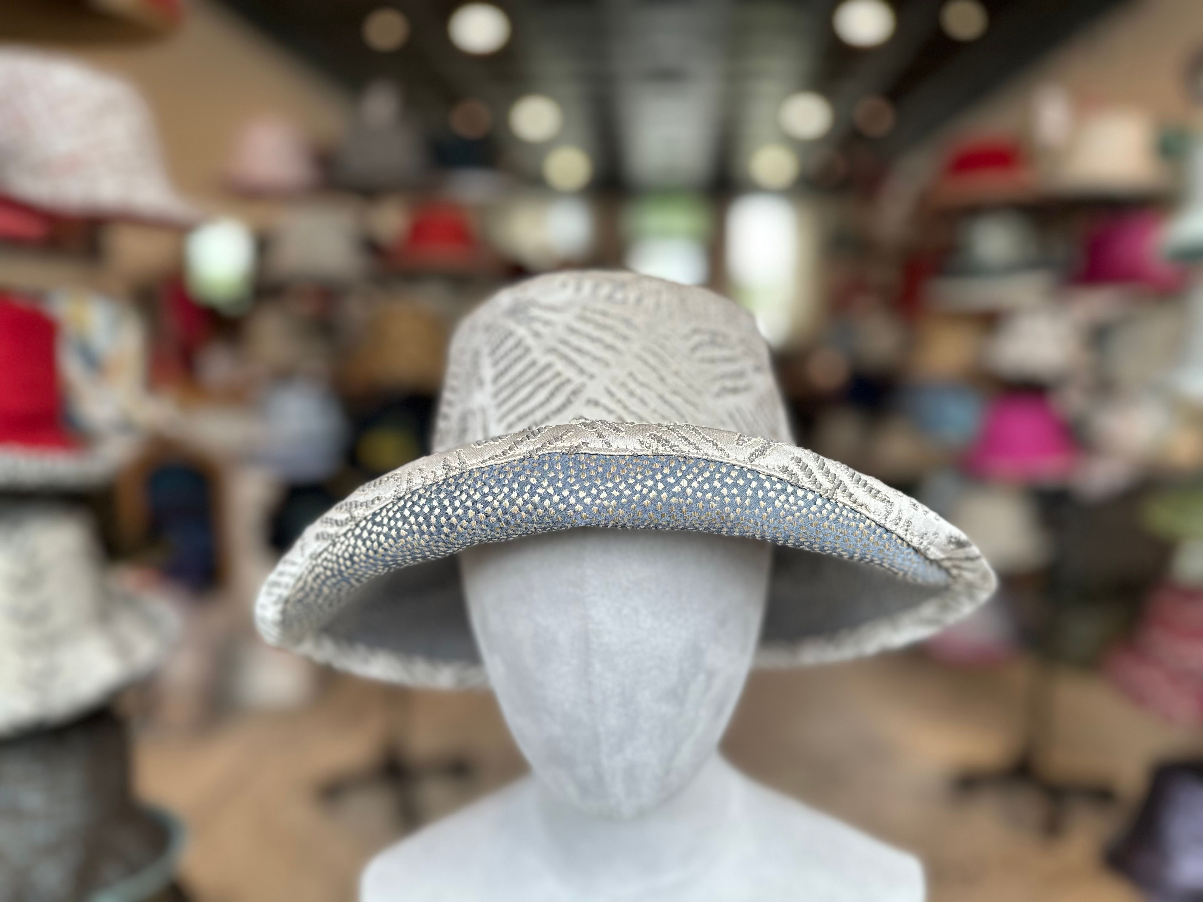 Metallic Silver/Blue