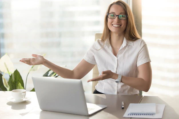friendly-receptionist-invites-visitors-meeting_1163-4276.webp