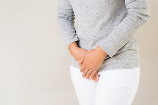 shutterstock_womanhealthwhitetrousers.jp