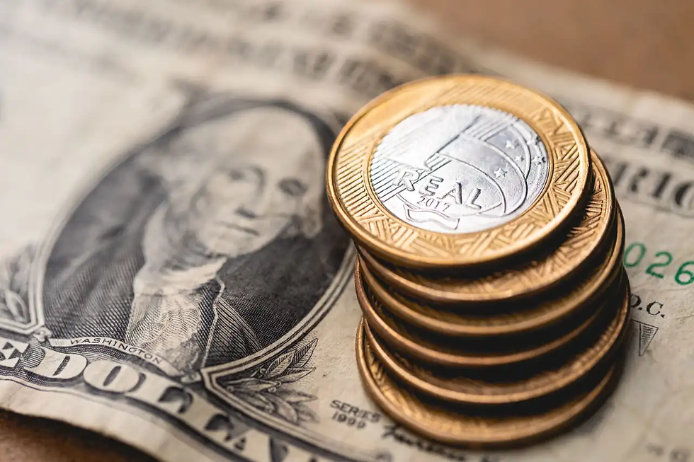 Com Flávio Bolsonaro na frente, Goldman Sachs revisa dólar para R$ 4,70 em três meses e vê real mais forte
