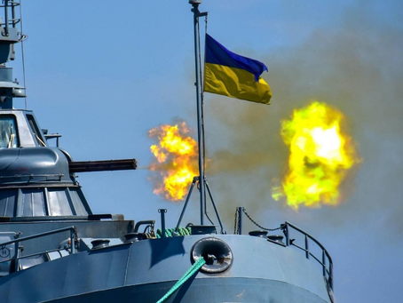 Rússia afunda navio ucraniano em ataque com drone naval