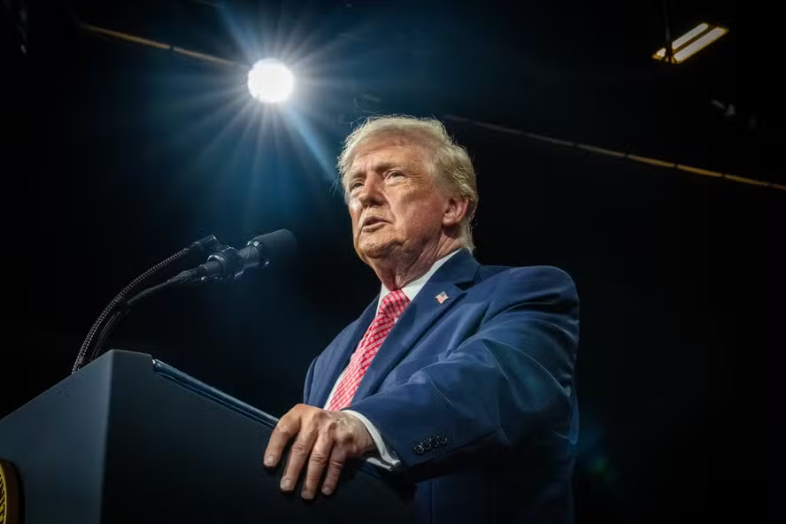 Trump: Irã está fazendo "tudo o que pode" para aumentar os preços do petróleo antes das eleições de meio de mandato