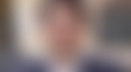 Miguel Uribe Turbay, pré-candidato à presidência da Colômbia, segue em estado grave após ser baleado em comício