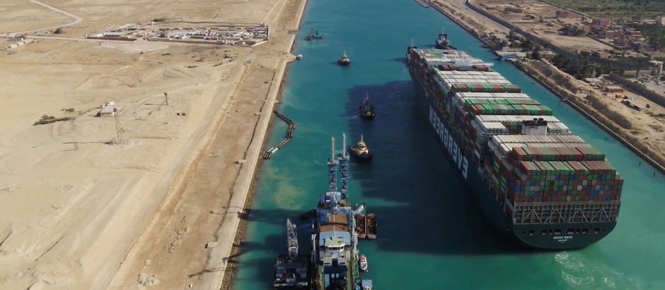 Trump exige livre passagem de navios americanos pelo Canal de Suez