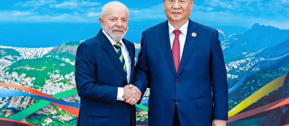 Governo Lula firma contrato com empresa chinesa de internet