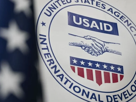 Trump encerra operações da USAID e promete nova política de ajuda externa focada nos interesses dos EUA
