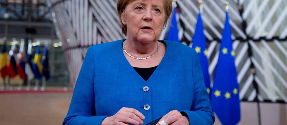 Angela Merkel defende diálogo como única solução para o conflito na Ucrânia