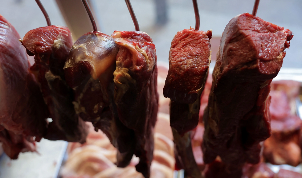Exportações de carne bovina do Brasil devem cair 10% em 2026 com tarifa de 55% da China esgotando cota livre em junho