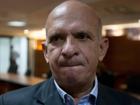 Ex-general venezuelano Hugo Carvajal se declara culpado por narcoterrorismo e tráfico internacional de drogas