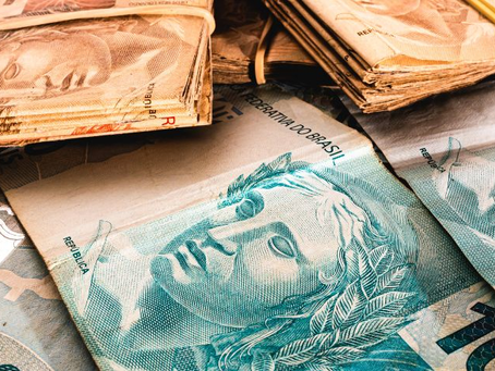 Dívida bruta do Brasil sobe para 80,1% do PIB e déficit primário de março atinge R$ 80,7 bilhões, acima do esperado
