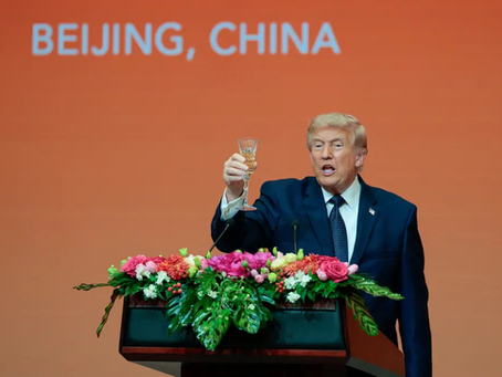 No banquete de Estado em Pequim, Trump brinda relação EUA-China