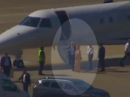 Vídeo mostra Moraes e esposa desembarcando de jato de Vorcaro, contradizendo versão do próprio ministro