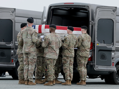 Dois militares americanos morrem na Jordânia em ataques iranianos