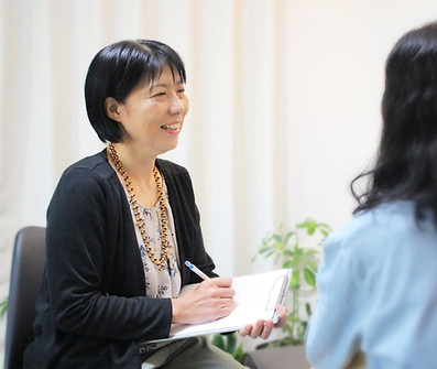 ヒプノセラピスト栗原千春(中村千春)によるヒプノセラピーセッション