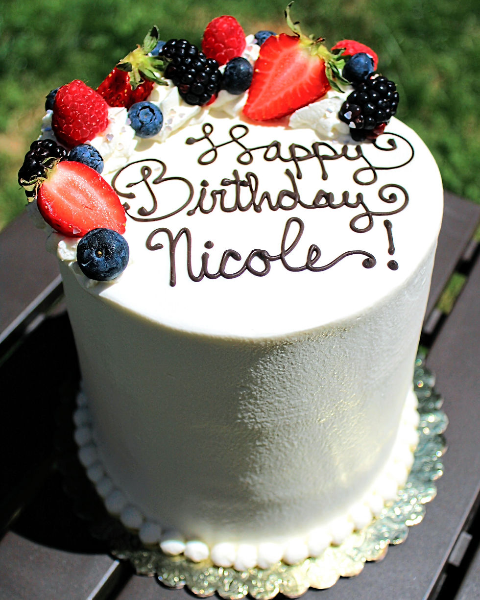 Vanilla cake, Chantilly, and fresh fruit