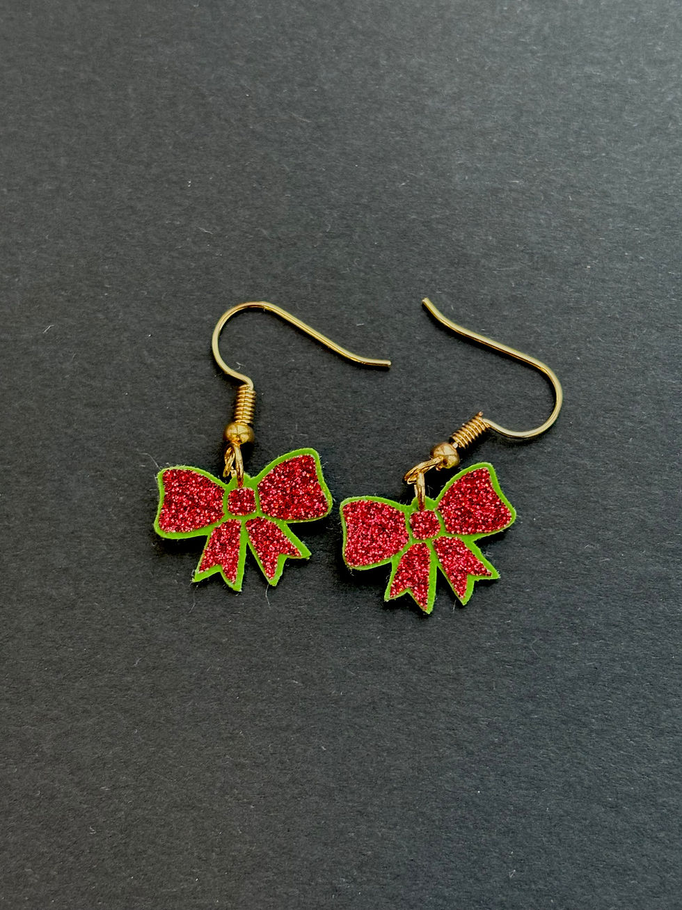 Green faux lettre and red glitter earrings on gold plated hooks