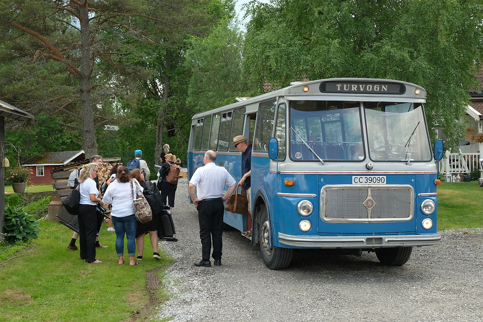 Festivalbussen ankommer!