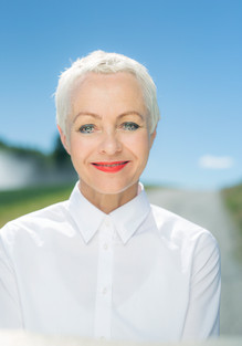 Forfatter Mona Høvring