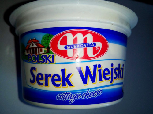 Творожный сыр sabah. Творожный сыр брянский. творожный сыр светофор. сыр творожный караван.