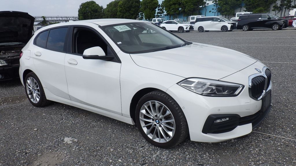 BMW 1 2020, low milege