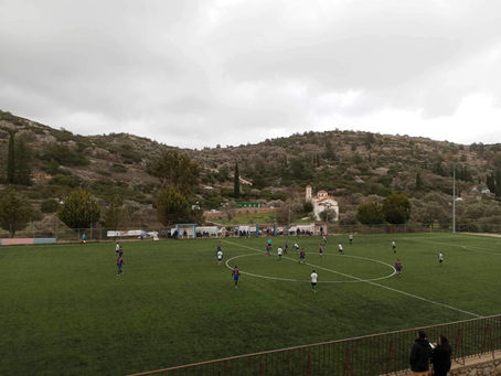 ΞΕΧΩΡΙΖΟΥΝ ΤΑ ΝΤΕΡΜΠΙ ΤΗΣ ΚΥΡΙΑΚΗΣ ΣΤΗΝ ΤΕΛΙΚΗ ΕΥΘΕΙΑ ΠΡΙΝ ΤΑ ΜΠΑΡΑΖ