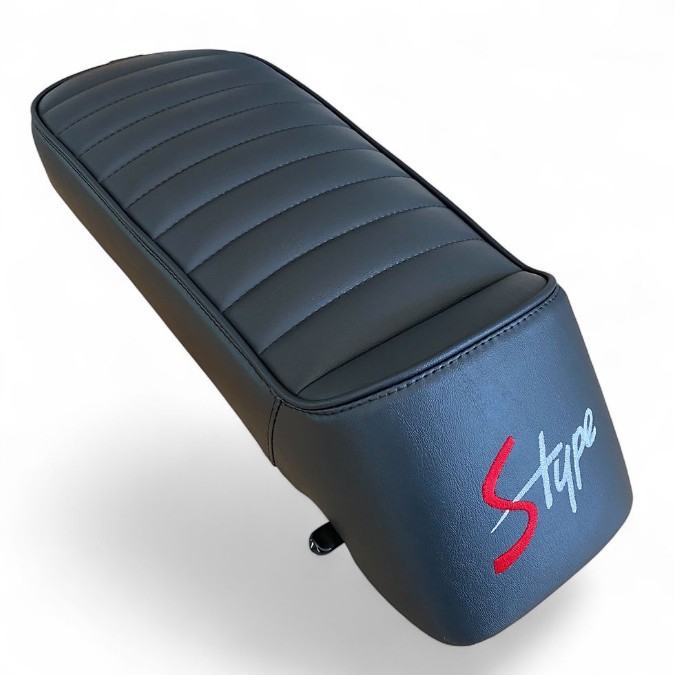Black Solo Hinged Lambretta Seat - Embroidered S-Type Logo