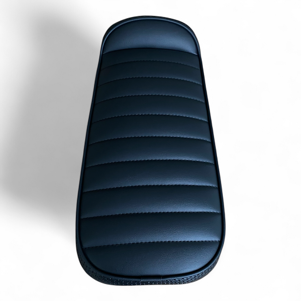 Thumbnail: All Black Solo Hinged Lambretta Seat