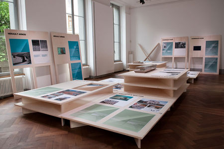 Scénographie d'architecture et mise en espace pour l'exposition transfrontalière Ici et le Monde à Lyon.