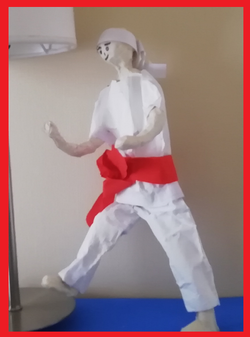 ESCULTURA FIGURA HIMANA NICOLÁS MORALES 6ºA