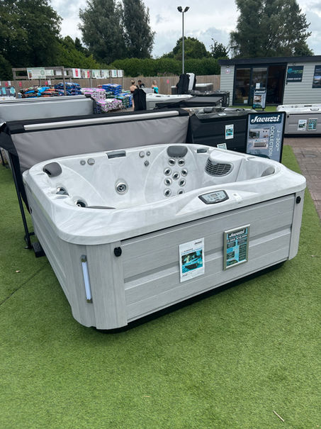 Jacuzzi Hot Tub Cheshire 