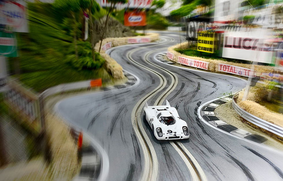 hero_car21ontrack.jpg