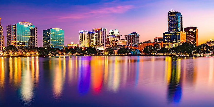 orlando-florida-panoramic-city-skyline-over-lake-eola-gregory-ballos_edited.jpg