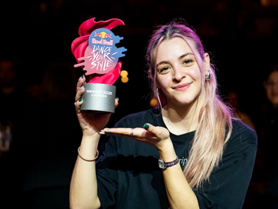 Η μεγάλη νικήτρια του Red Bull Dance Your Style : Anna Zaf
