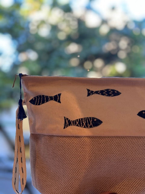 Miniatura: necessaire bordada e pintada peixinhos